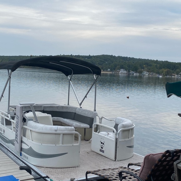 Meet your Posher, Kyle - Picture 1 of 1